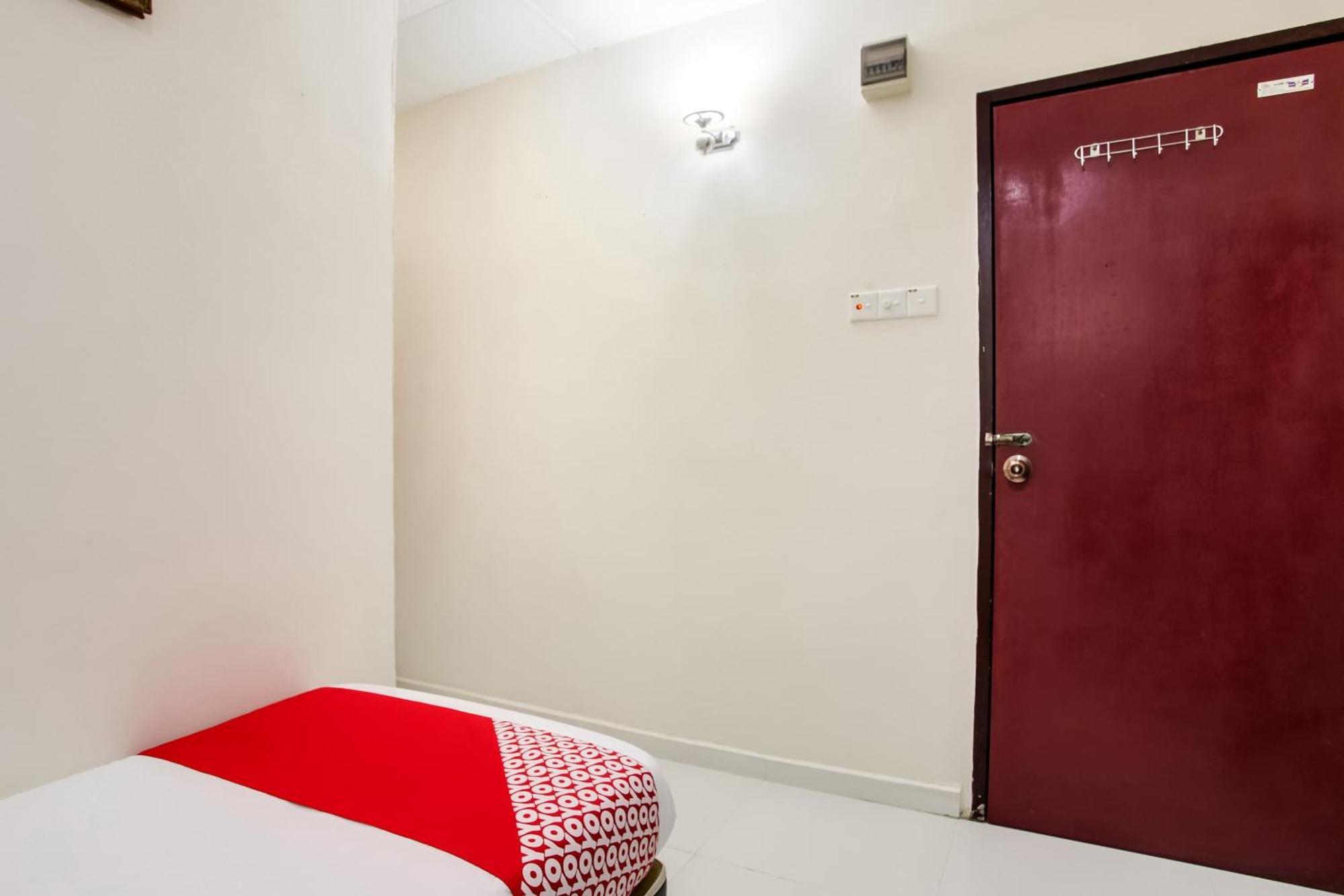 Super Oyo 89427 Kavanas Hotel Taiping Bagian luar foto