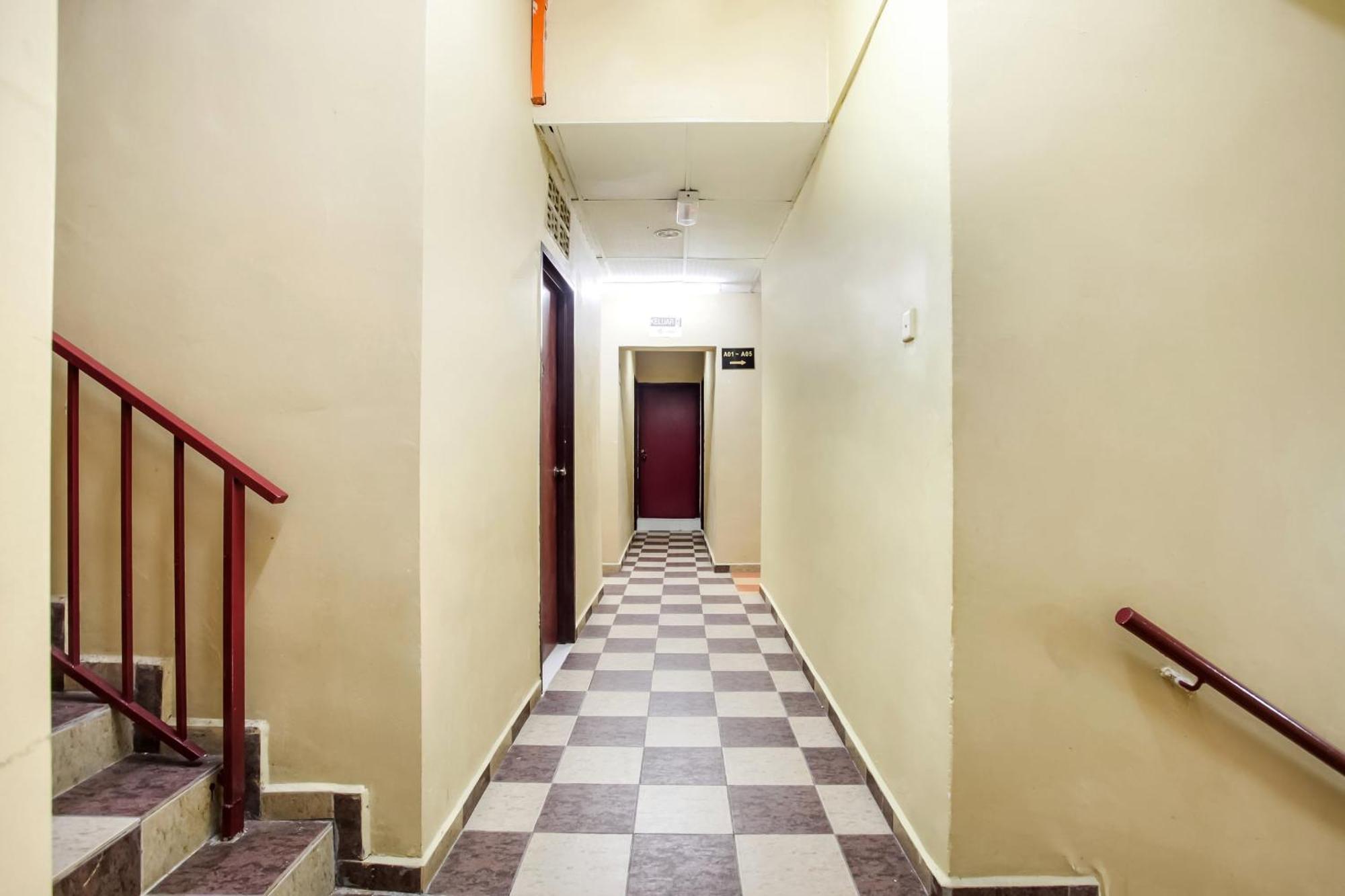 Super Oyo 89427 Kavanas Hotel Taiping Bagian luar foto