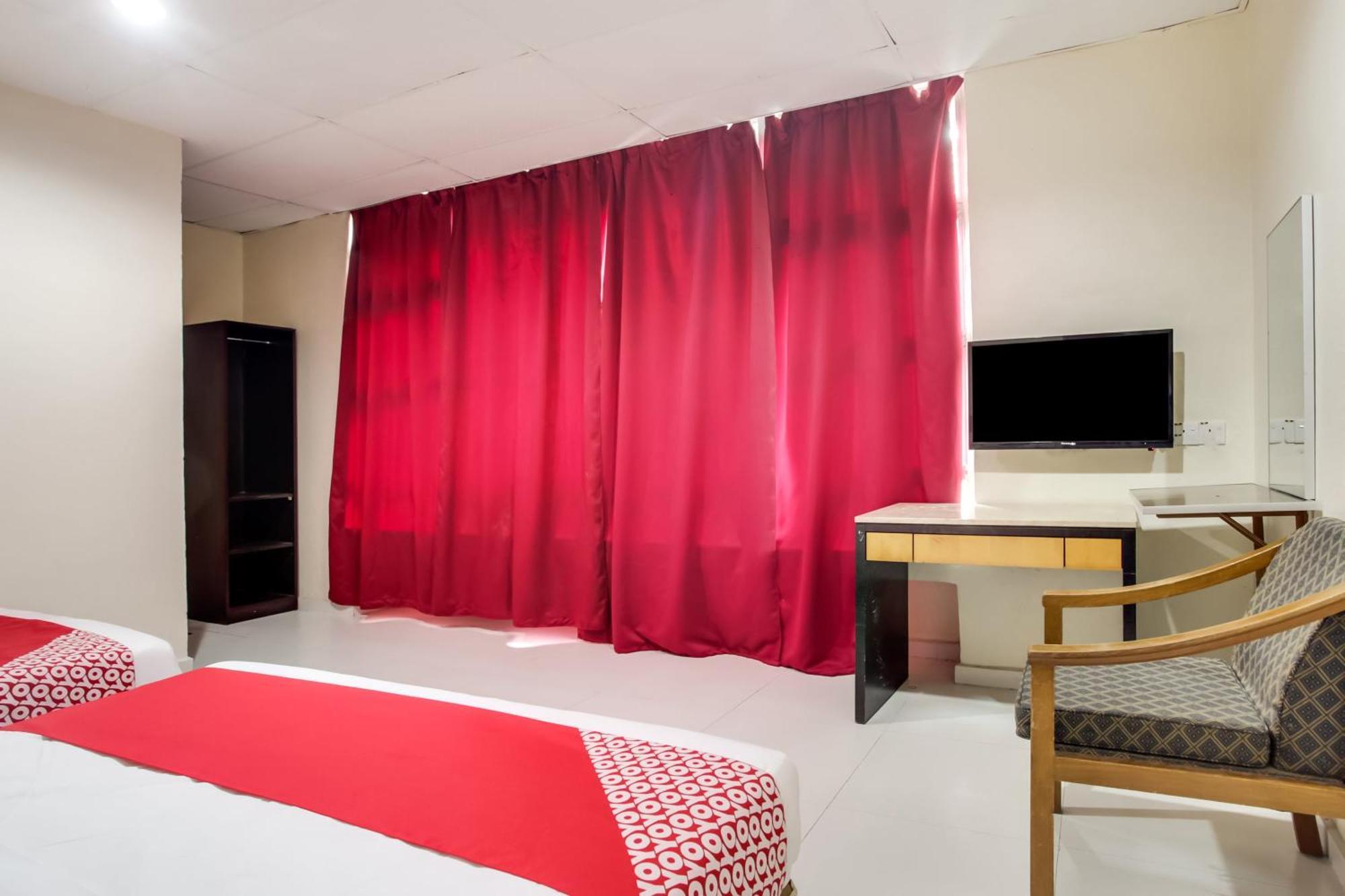 Super Oyo 89427 Kavanas Hotel Taiping Bagian luar foto