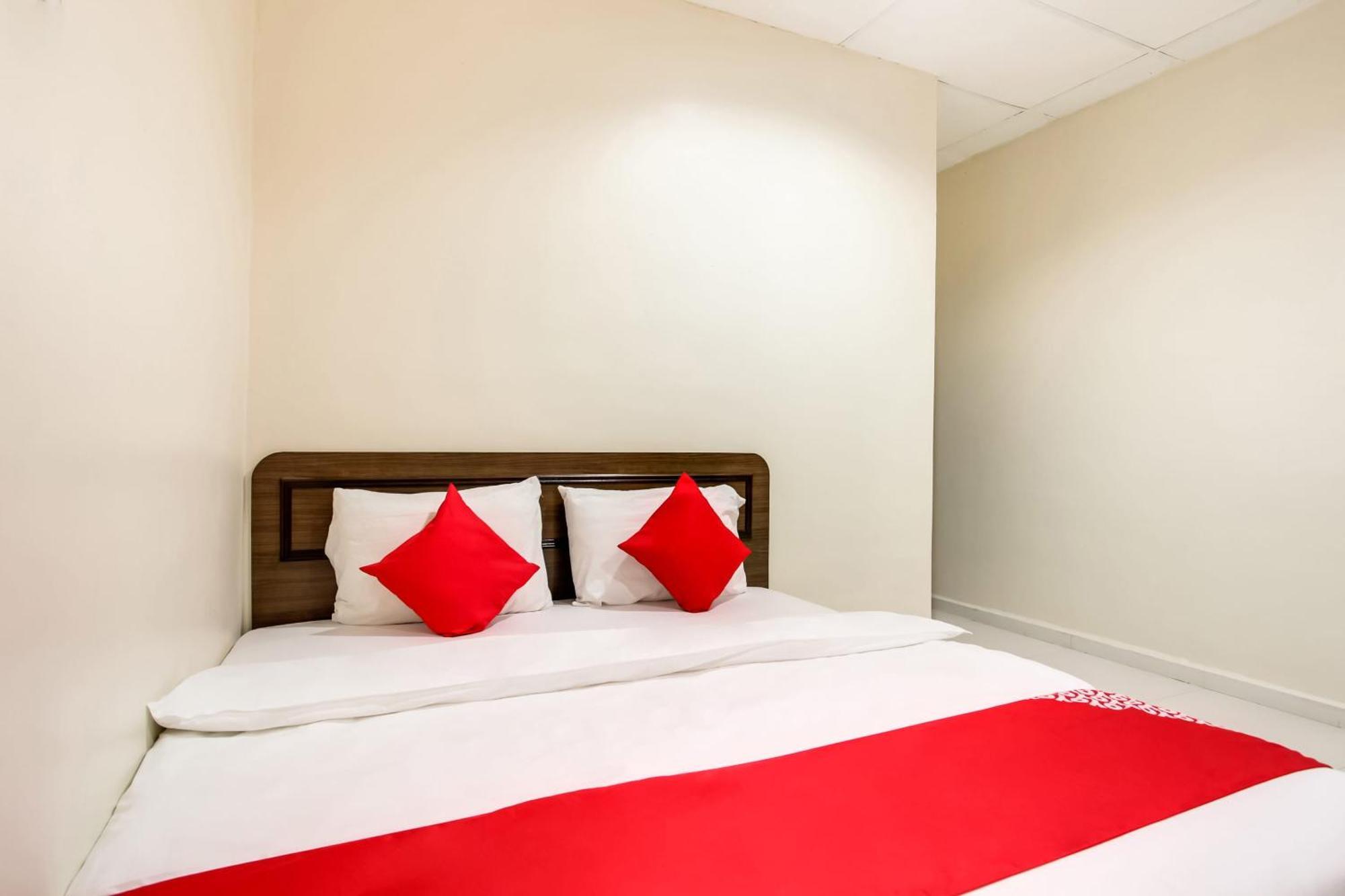 Super Oyo 89427 Kavanas Hotel Taiping Bagian luar foto